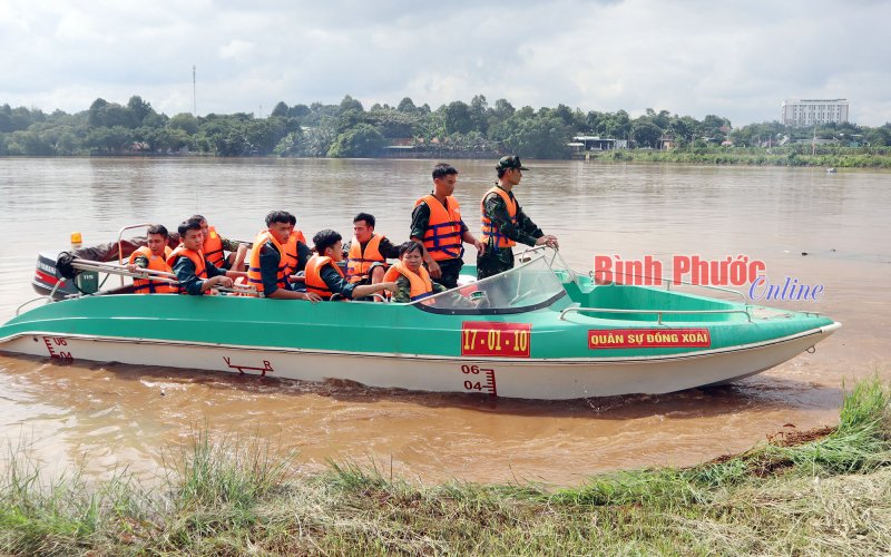 Chủ động ứng phó với thiên tai Chủ động ứng phó với thiên tai