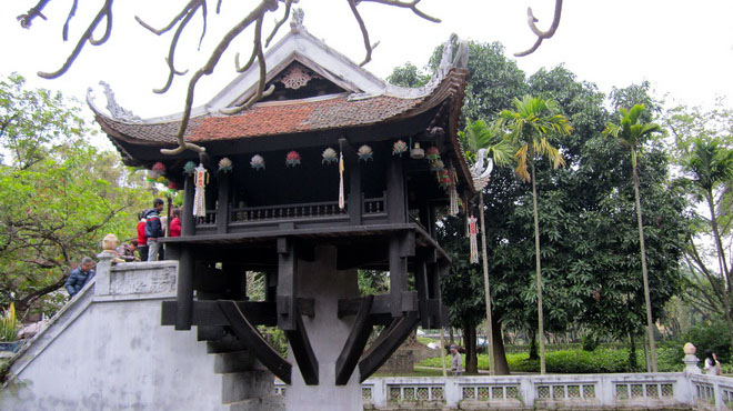 chuamotcot.jpg
