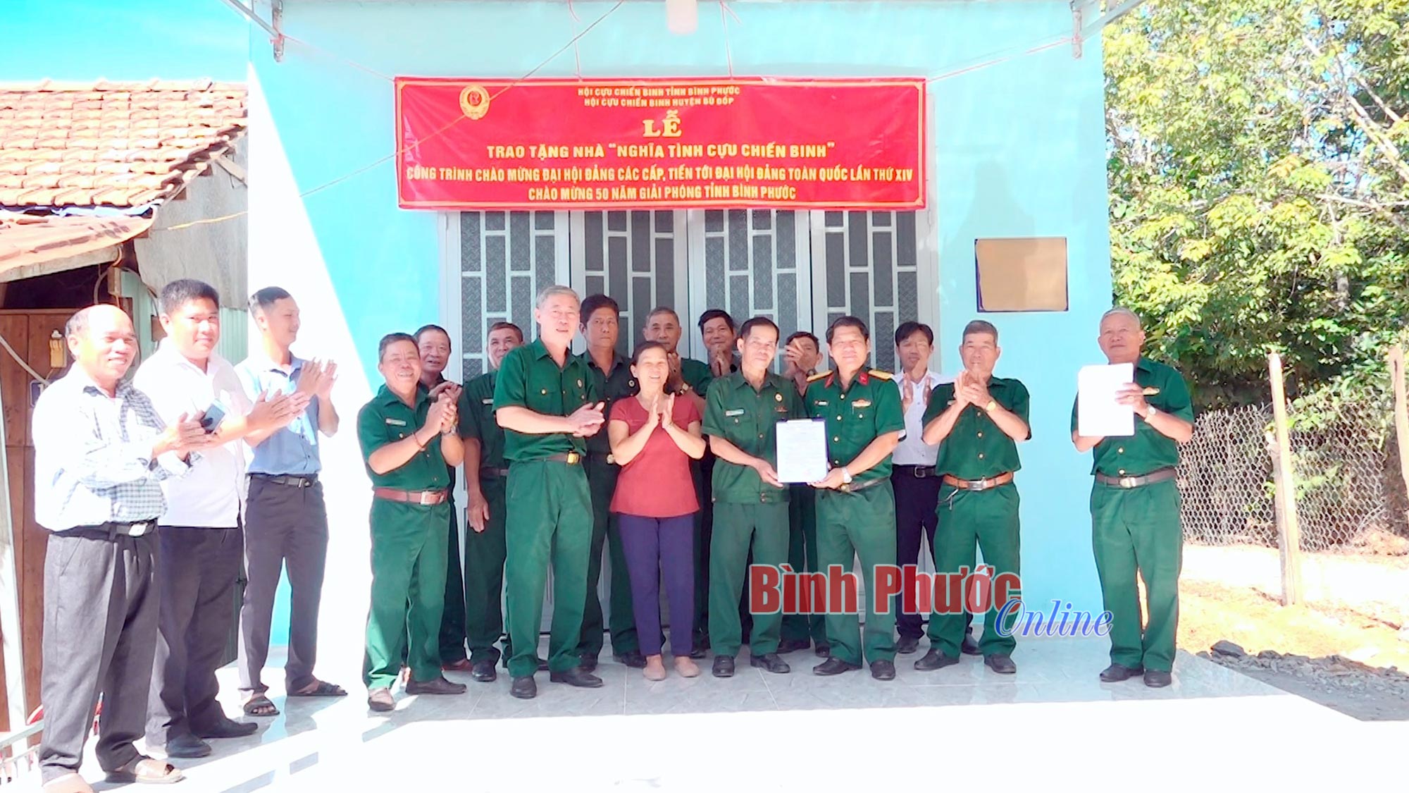 Chung tay xóa nhà tạm