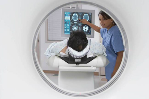 Bộ xương em bé nằm trong bụng mẹ 38 năm Bộ xương em bé nằm trong bụng mẹ 38 năm