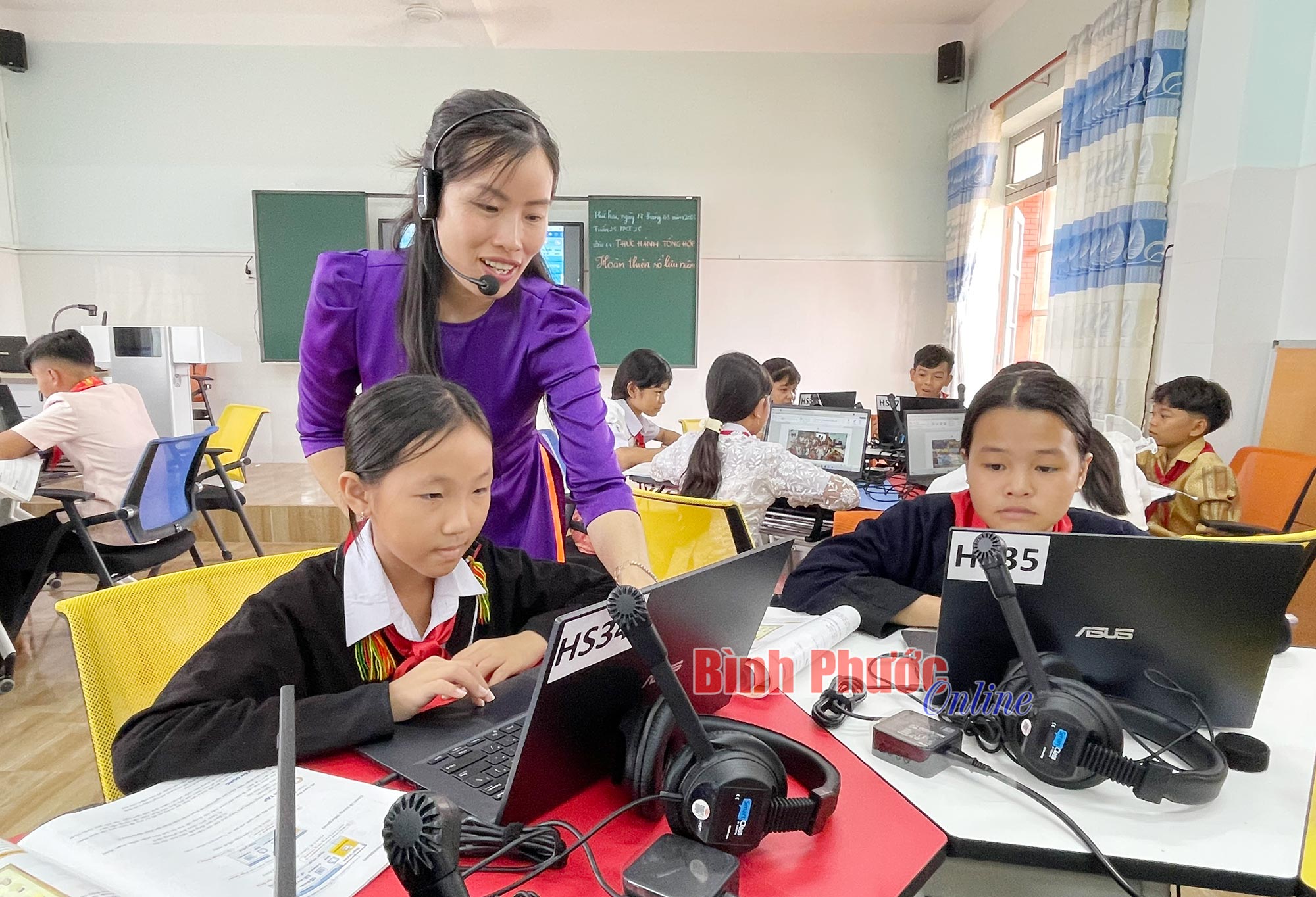 Chuyển đổi số vươn mình cùng đất nước