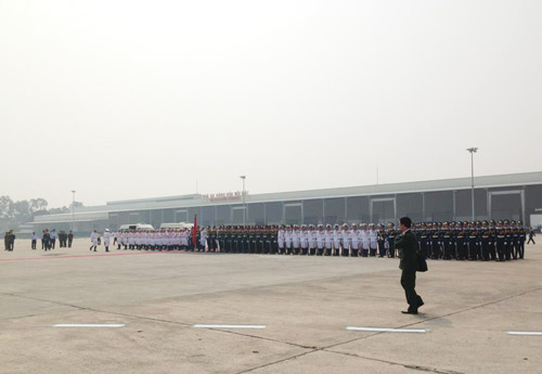 chuyenco8.jpg