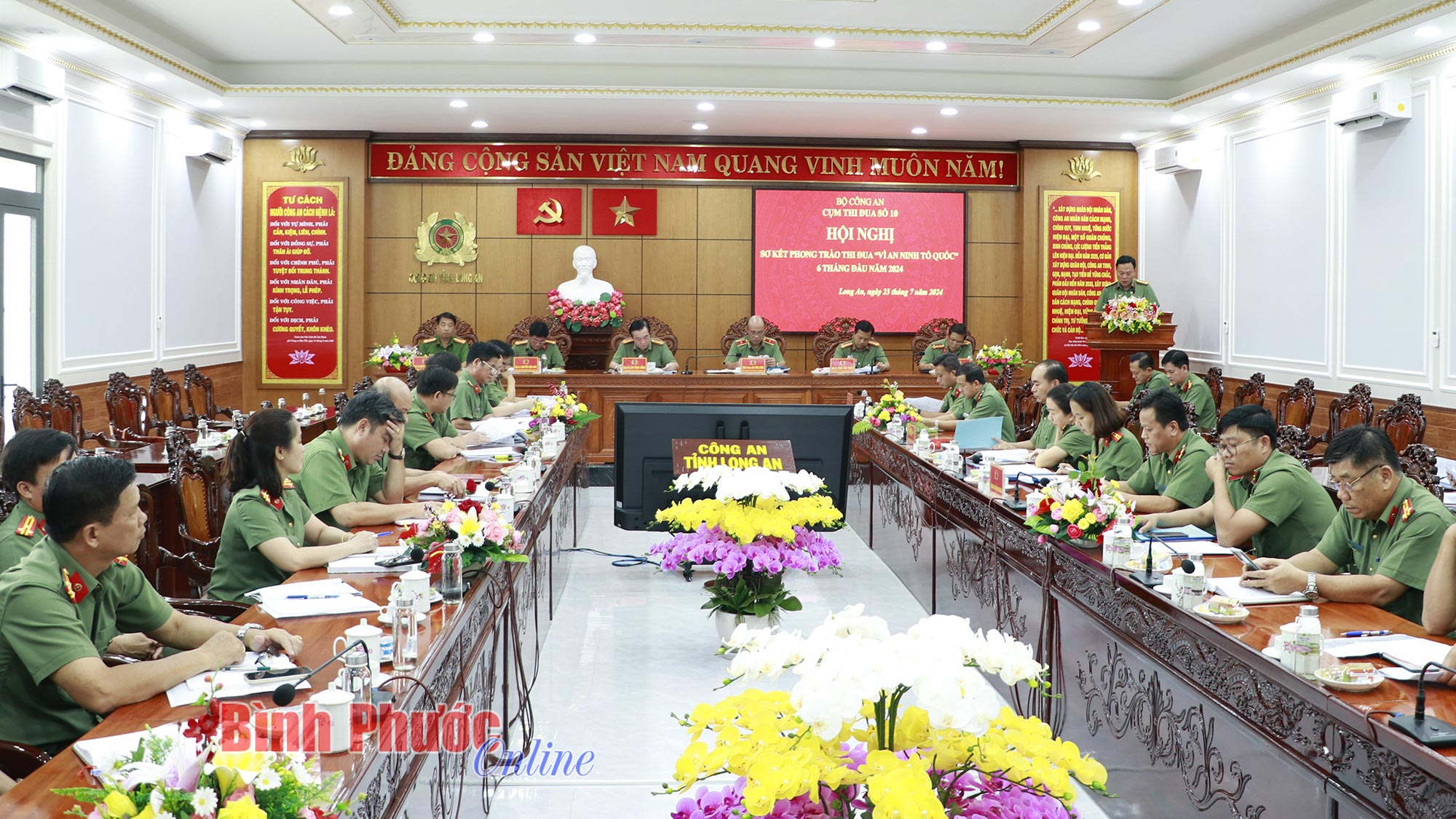 Cụm thi đua số 10 Bộ Công an sơ kết phong trào Vì an ninh Tổ quốc Cụm thi đua số 10 Bộ Công an sơ kết phong trào Vì an ninh Tổ quốc