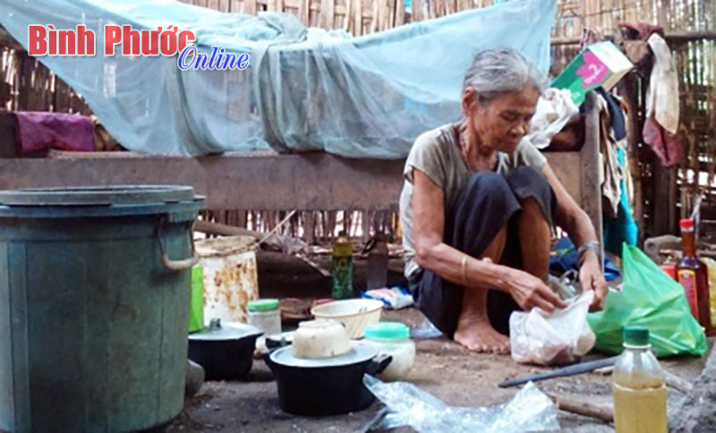 Cụ bà 80 tuổi không nơi nương tựa mong được giúp đỡ