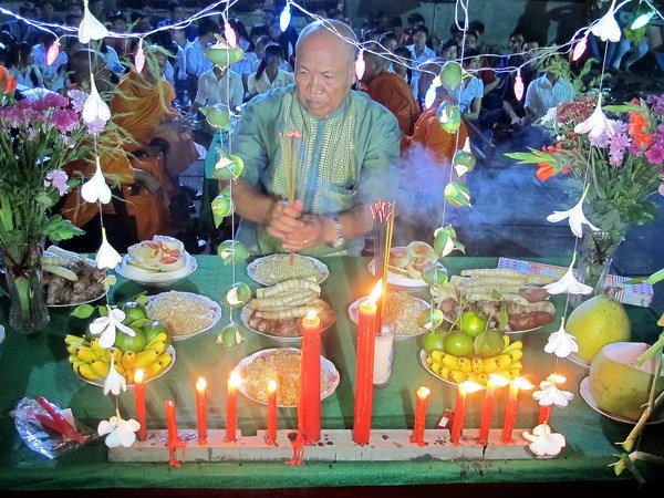 cung_trang2.jpg