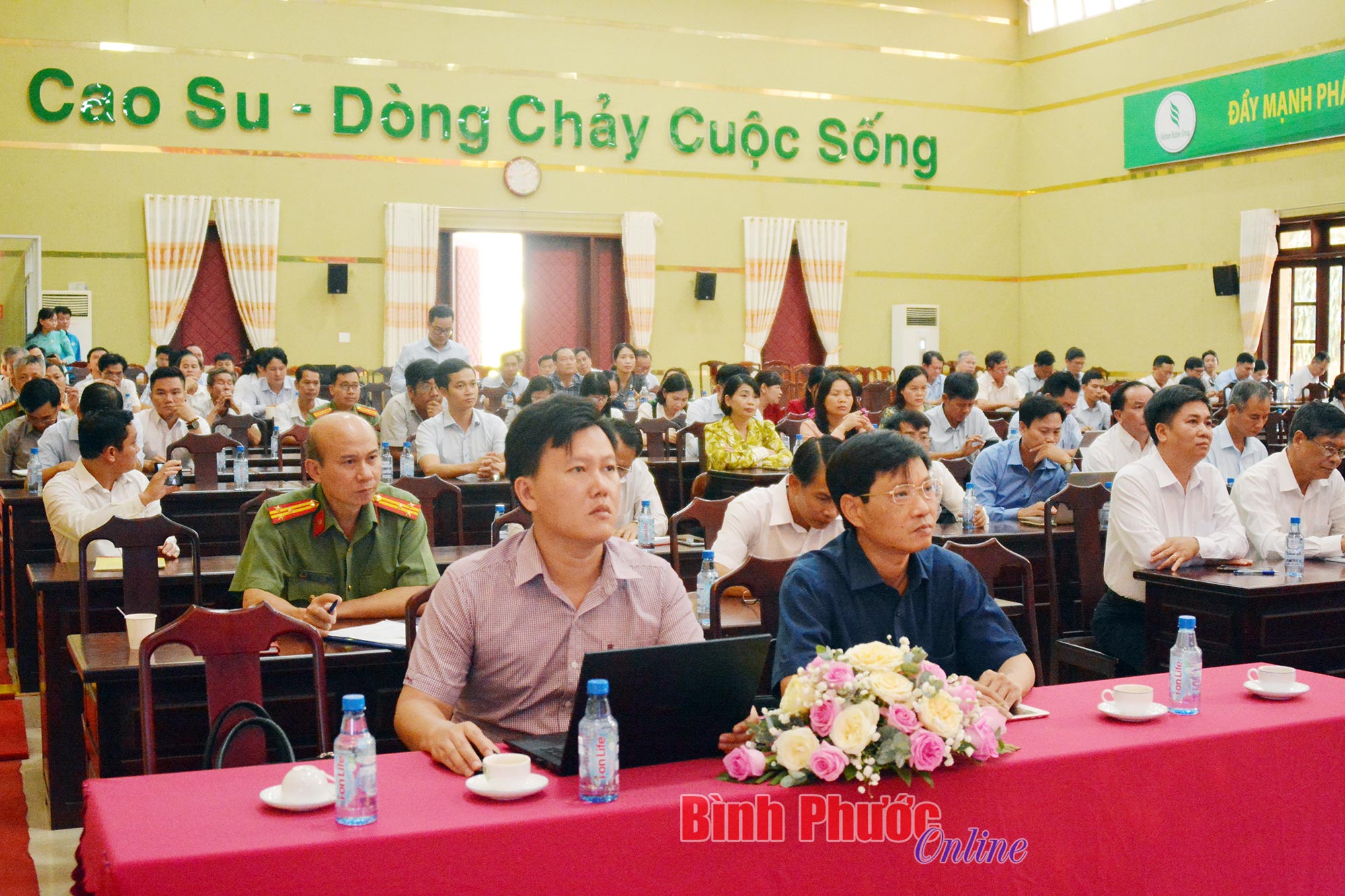 dai_bieu_02_19203028022024.jpg