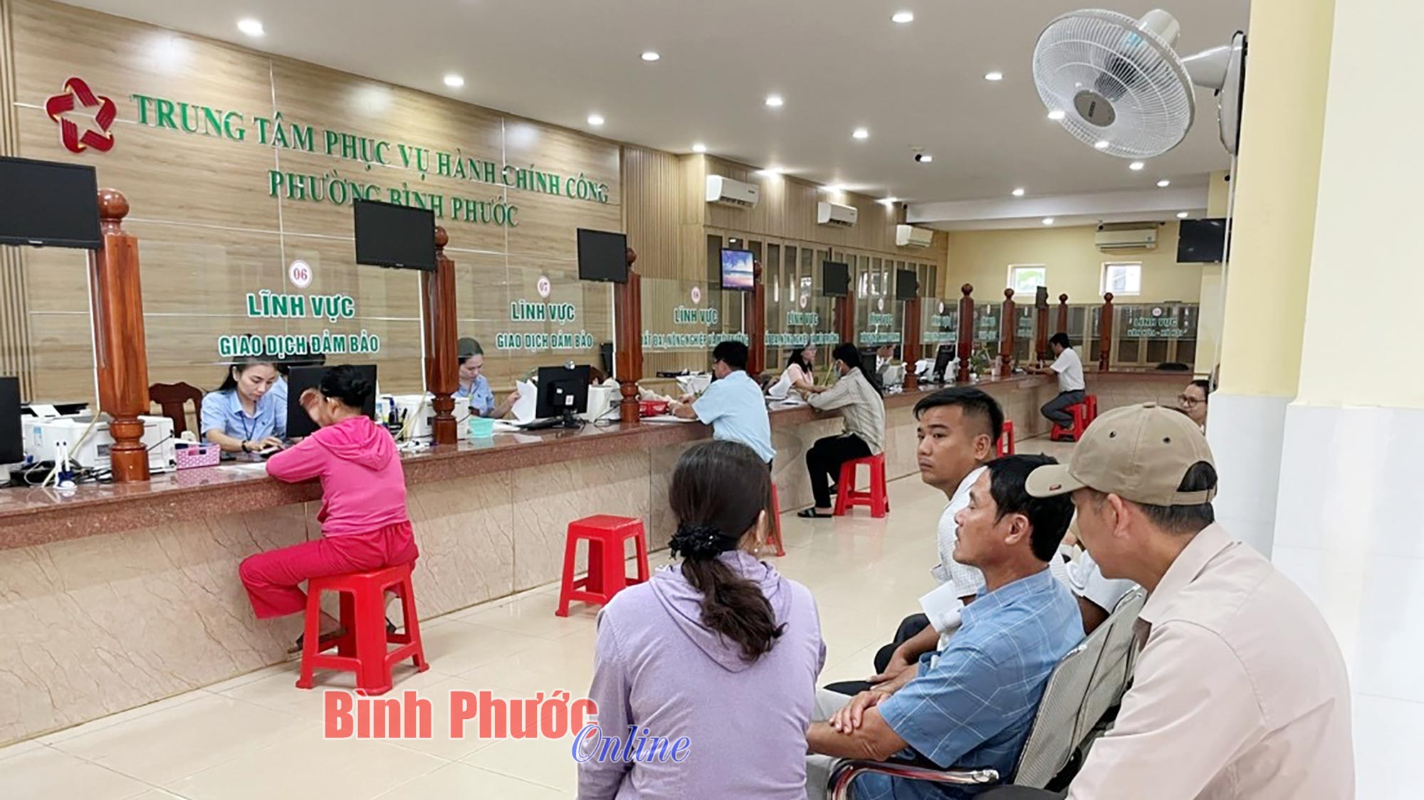 Đảm bảo bộ máy mới vận hành thông suốt Đảm bảo bộ máy mới vận hành thông suốt