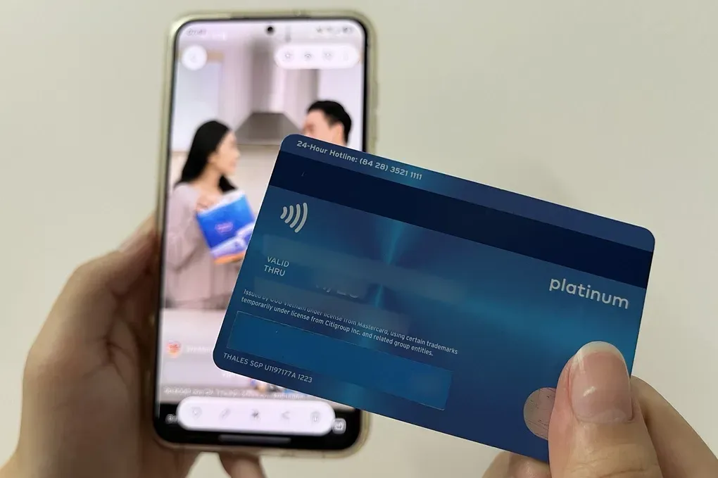 Đặt hàng qua fanpage giả mạo, thẻ bị trừ 92 triệu đồng