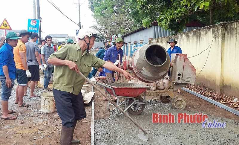 2/9 xã phấn đấu về đích nông thôn mới năm 2018 đạt 19/19 tiêu chí