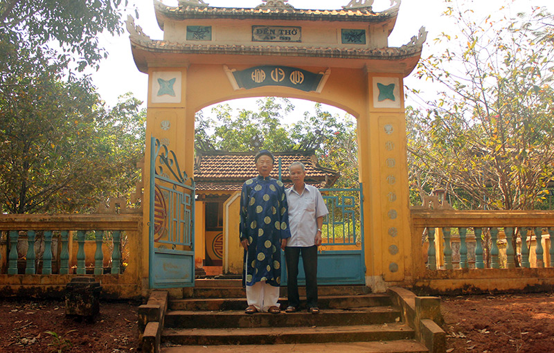 Đền thờ Thần hoàng của làng 5B, Lộc Tấn Đền thờ Thần hoàng của làng 5B, Lộc Tấn