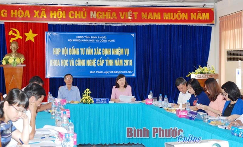 Xét duyệt 9 đề tài khoa học công nghệ năm 2018
