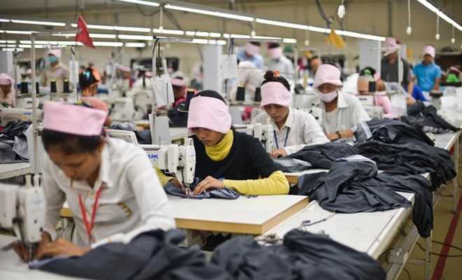 Campuchia chỉ trích quyết định tăng sức ép thương mại của EU Campuchia chỉ trích quyết định tăng sức ép thương mại của EU