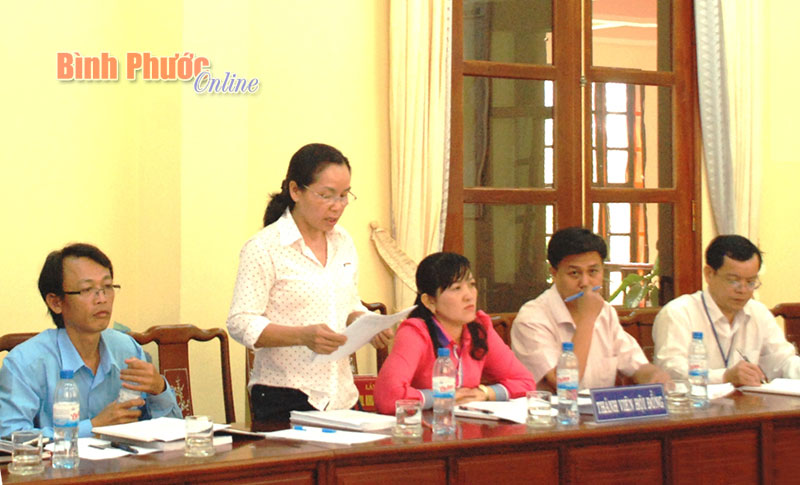 UBND thông qua dự án nuôi heo, gà thịt tại xã Quang Minh UBND thông qua dự án nuôi heo, gà thịt tại xã Quang Minh