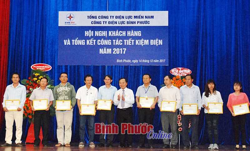Năm 2017, toàn tỉnh tiết kiệm 25,429 triệu kWh điện Năm 2017, toàn tỉnh tiết kiệm 25,429 triệu kWh điện