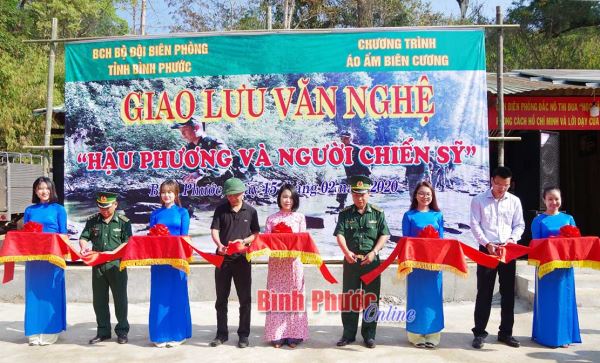 Khánh thành hệ thống điện năng lượng mặt trời Đồn biên phòng Đắc Nô Khánh thành hệ thống điện năng lượng mặt trời Đồn biên phòng Đắc Nô