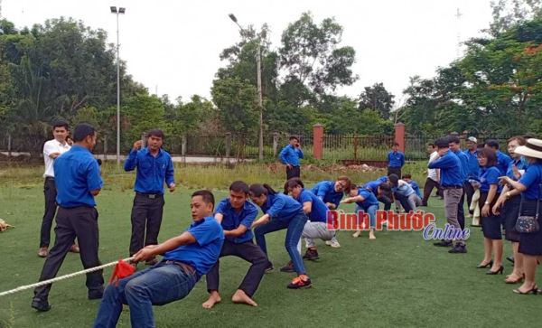 Ngày hội đoàn viên “sắt son niềm tin theo Đảng” Ngày hội đoàn viên “sắt son niềm tin theo Đảng”