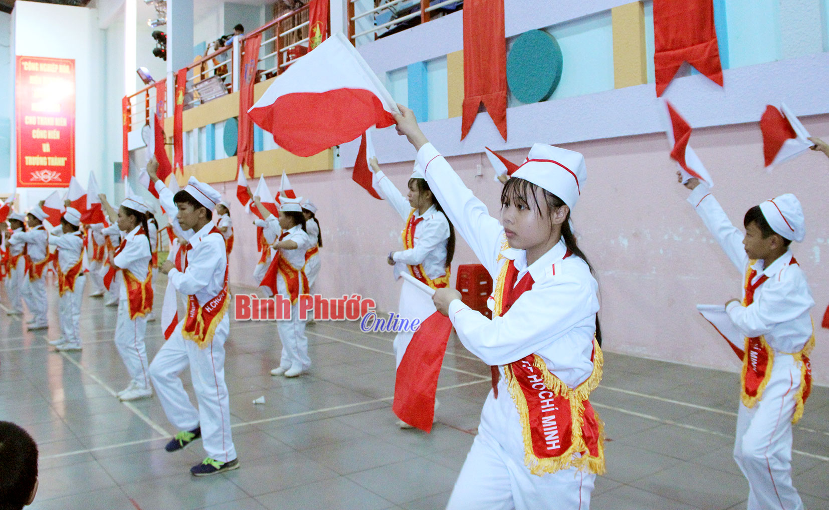 doanthanhnien713052016102446.jpg