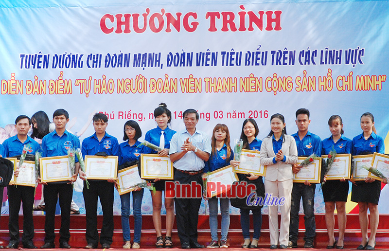 Tuổi trẻ Bình Phước xung kích, sáng tạo, xây dựng và bảo vệ Tổ quốc Tuổi trẻ Bình Phước xung kích, sáng tạo, xây dựng và bảo vệ Tổ quốc