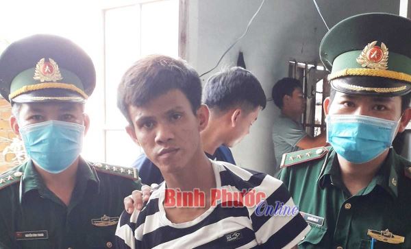 Bắt quả tang một đối tượng bán ma túy đá