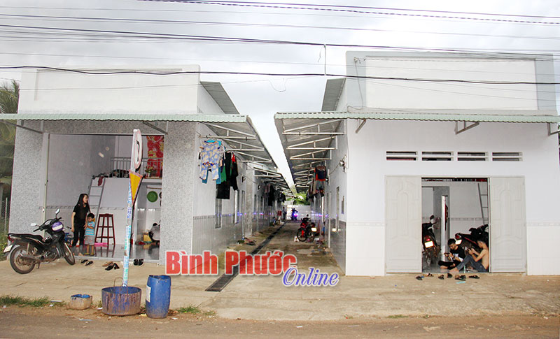 doisong213092018042405.jpg