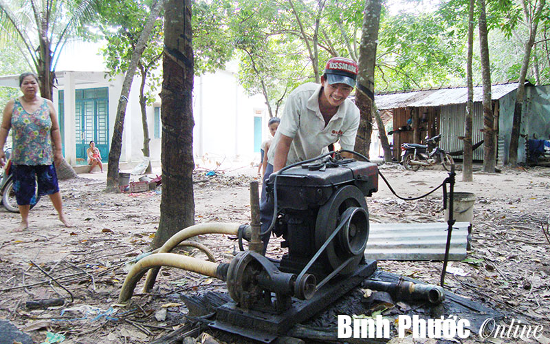 Đỏ mắt chờ điện Đỏ mắt chờ điện