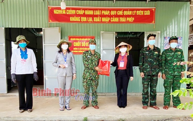 Đòn bánh tét nghĩa tình Đòn bánh tét nghĩa tình