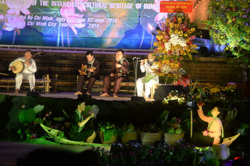 Đón bằng của UNESCO vinh danh đờn ca tài tử