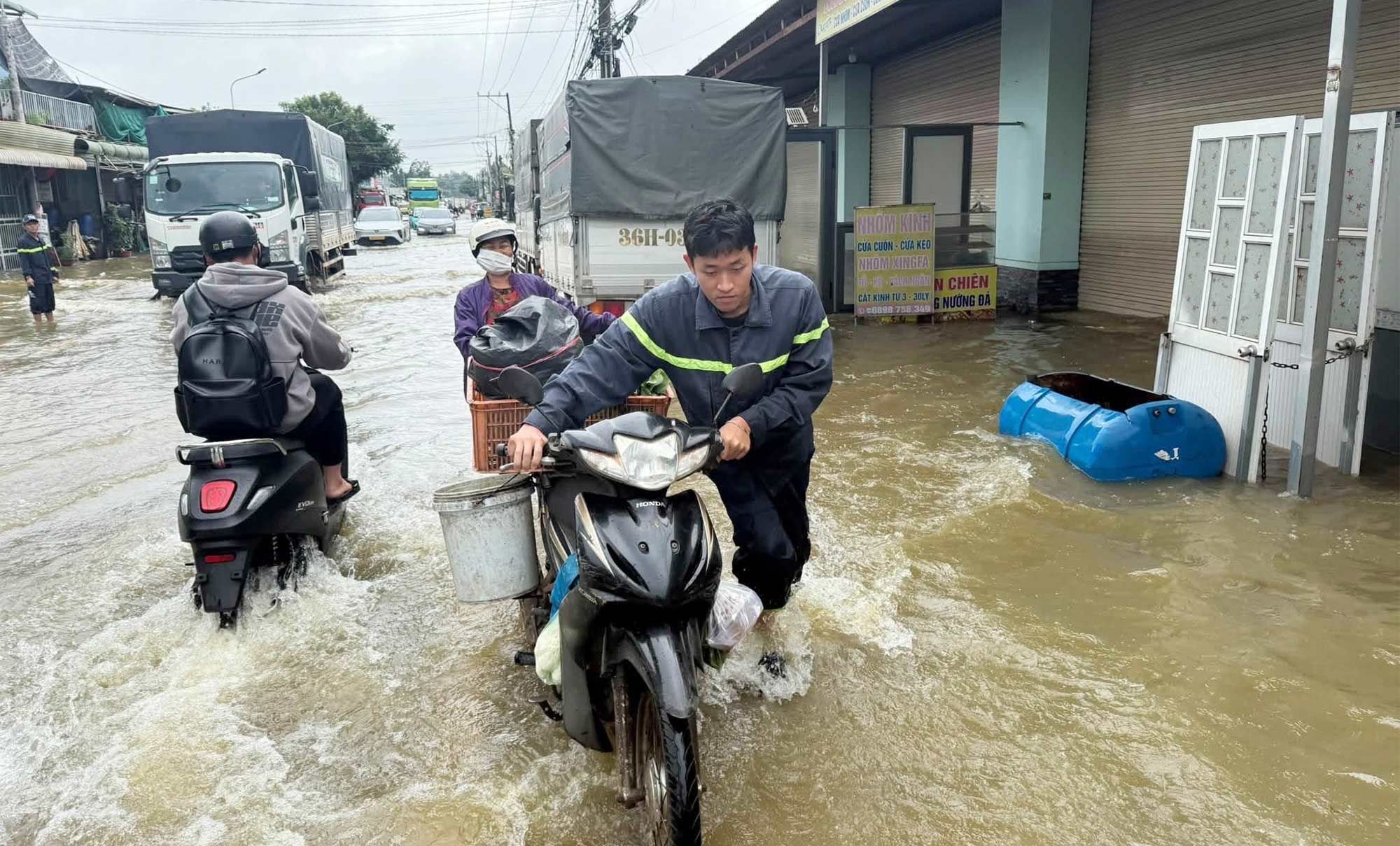 Đồng Nai tăng cường năng lực phòng thủ dân sự, chủ động ứng phó thiên tai