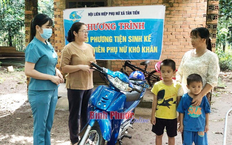 Đồng hành để thoát nghèo bền vững