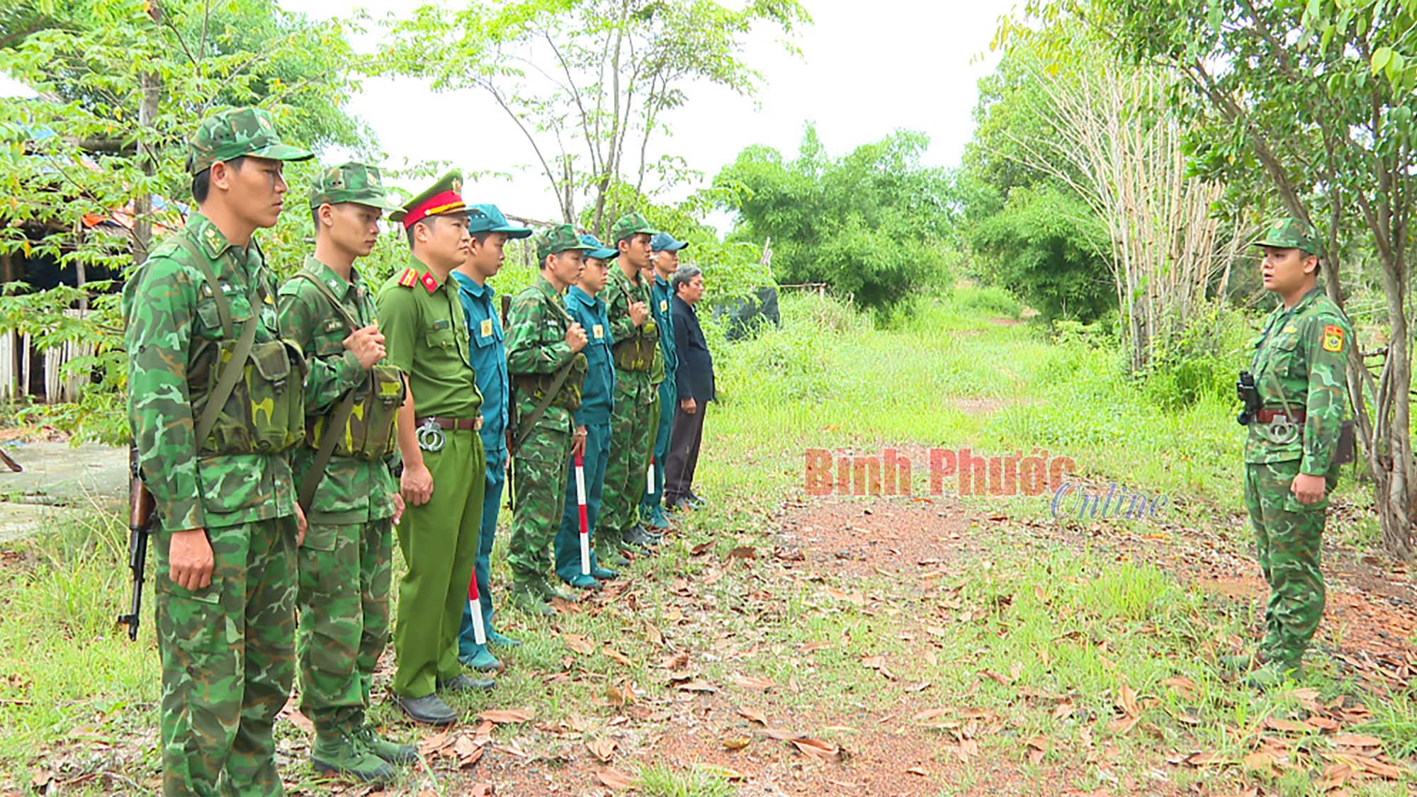 Đồng hành với người dân vùng biên