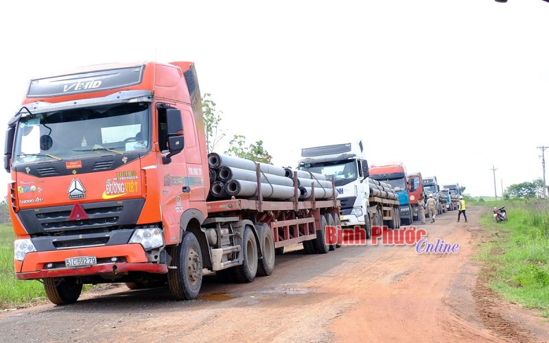 Đồng lòng dập dịch, giữ đà tăng trưởng - Bài 1
