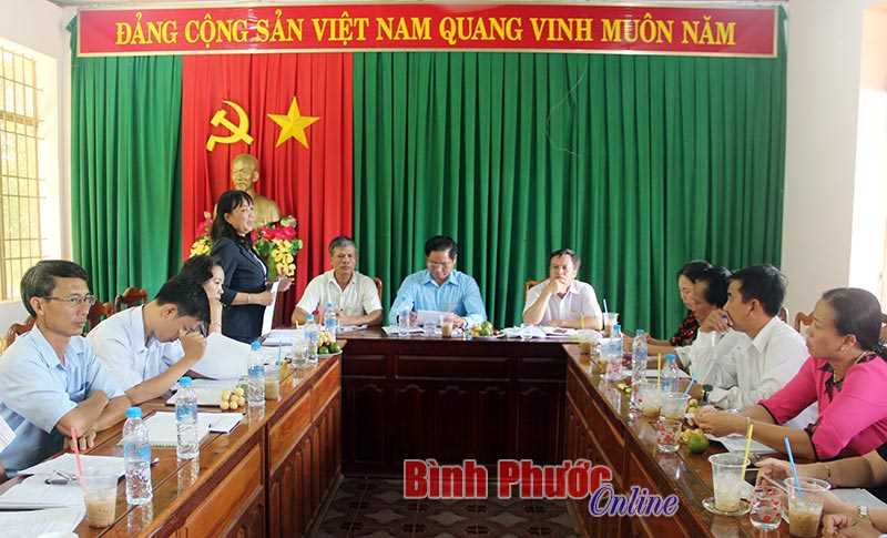 Đồng bào DTTS Lộc Ninh cần đất và vốn sản xuất Đồng bào DTTS Lộc Ninh cần đất và vốn sản xuất