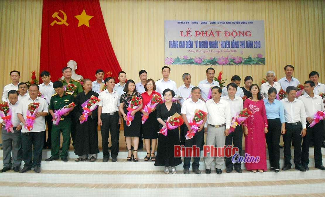 Đồng Phú phát động hưởng ứng tháng cao điểm “Vì người nghèo” 2019