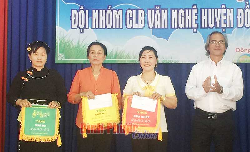 Đồng Phú liên hoan các câu lạc bộ, đội, nhóm văn nghệ