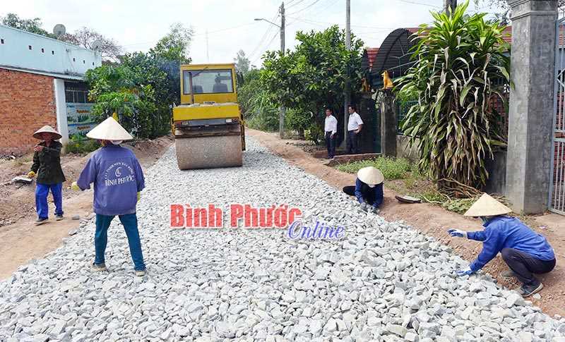 ĐỒNG XOÀI: Hơn 200km đường giao thông được nâng cấp