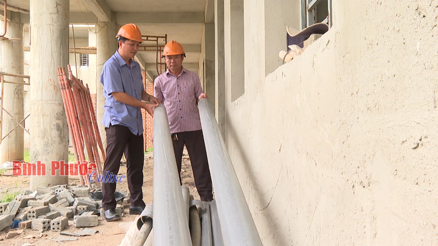 Đột phá từ xây dựng kết cấu hạ tầng
