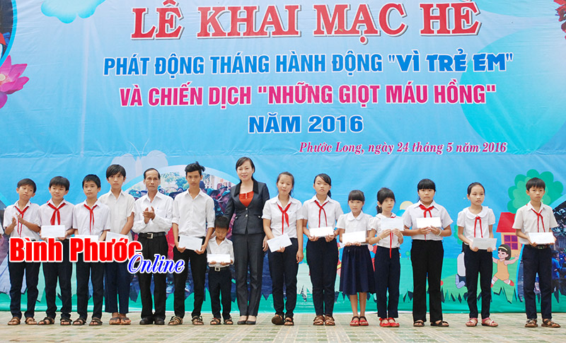 Bù Đăng khai mạc hè và phát động Tháng hành động vì trẻ em năm 2016