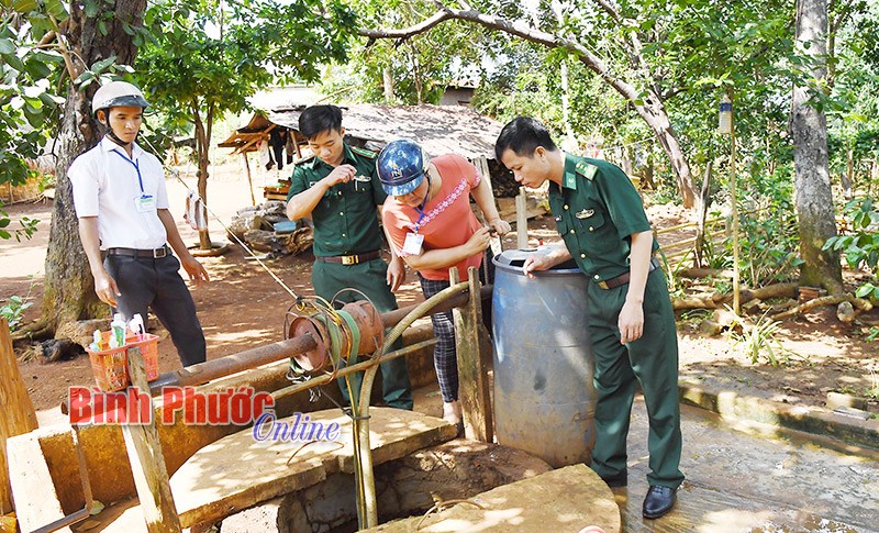 Đưa nước sạch đến với nhân dân