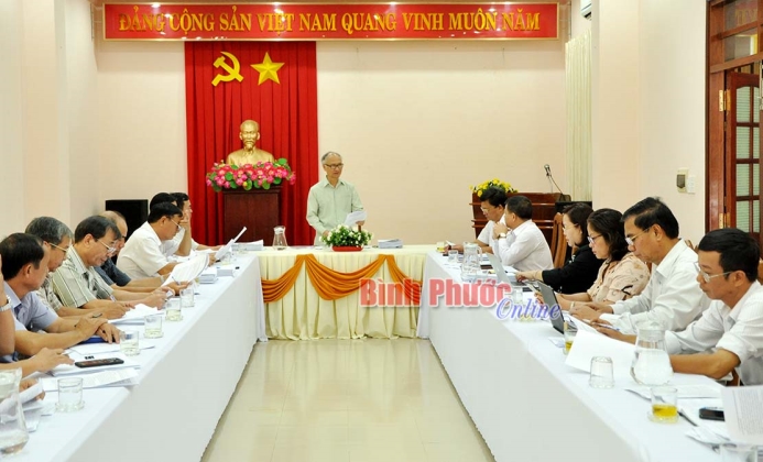 Ban kinh tế ngân sách thẩm tra nội dung văn bản trình tại kỳ họp thứ 12, HĐND tỉnh khóa IX Ban kinh tế ngân sách thẩm tra nội dung văn bản trình tại kỳ họp thứ 12, HĐND tỉnh khóa IX