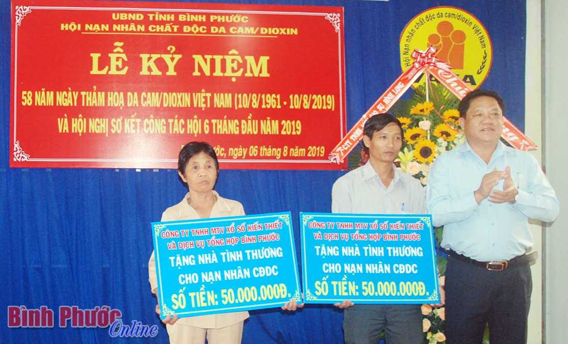 Doanh nghiệp đồng hành với nạn nhân chất độc da cam Doanh nghiệp đồng hành với nạn nhân chất độc da cam