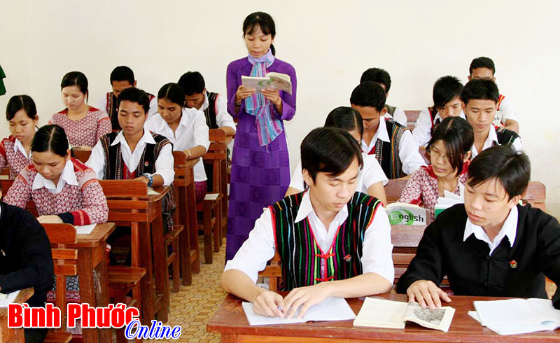 Dư 40 chỉ tiêu cử tuyển vào các trường đại học, cao đẳng Dư 40 chỉ tiêu cử tuyển vào các trường đại học, cao đẳng