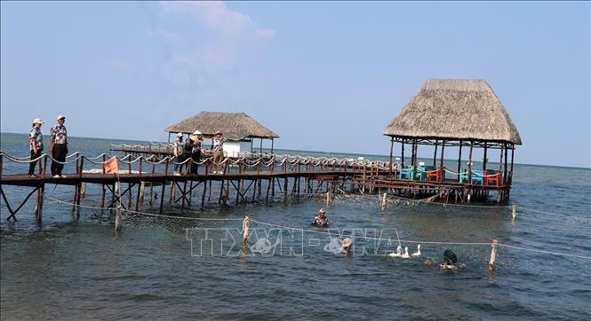 du-khach-nghi-le-252025a.jpg