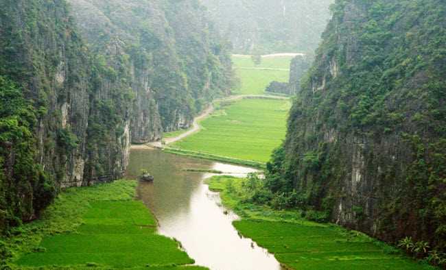 Ninh Bình lọt top 15 kỳ quan đáng đến nhất thế giới Ninh Bình lọt top 15 kỳ quan đáng đến nhất thế giới