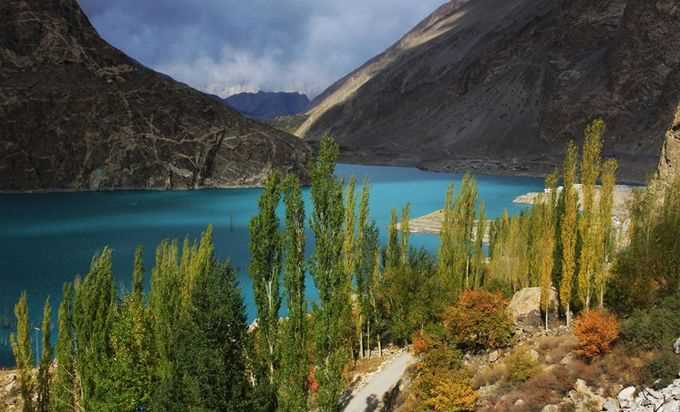 Bộ ảnh Pakistan mùa thu 'chạm tới trái tim' của du khách Việt