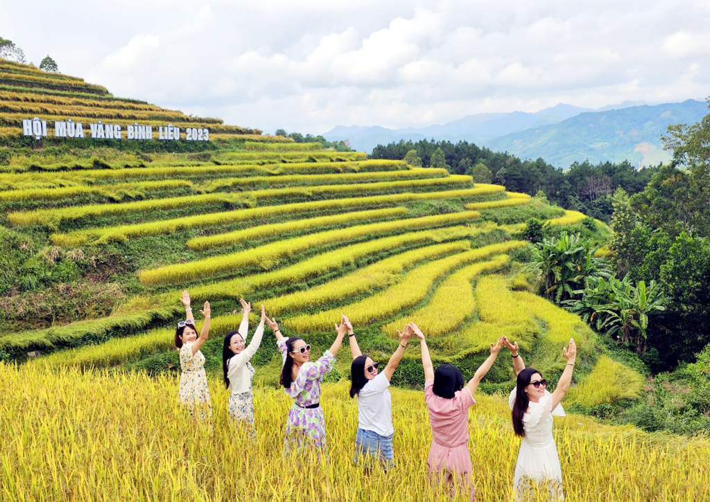 Du lịch vào thu