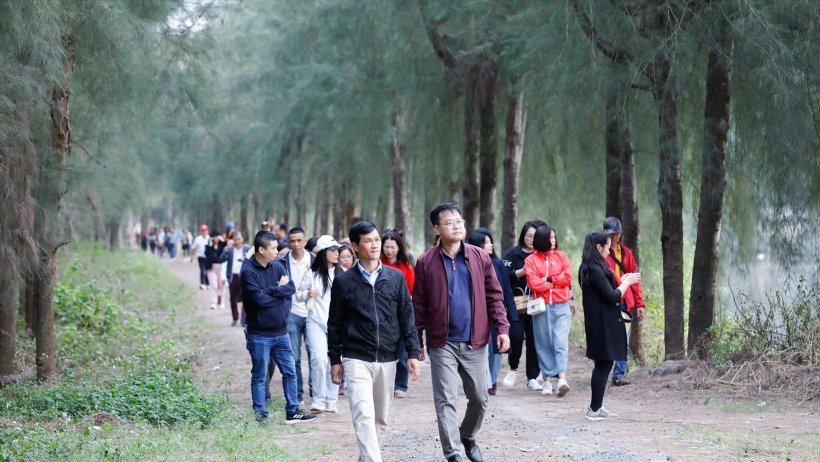 Du xuân Cồn Đen