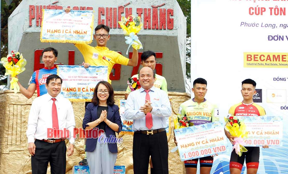 Sôi động Giải đua xe đạp “Về Phước Long xây chiến thắng” năm 2020 Sôi động Giải đua xe đạp “Về Phước Long xây chiến thắng” năm 2020