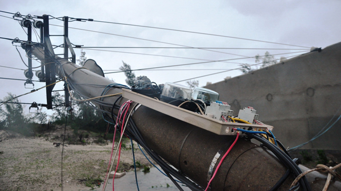 Đứt đường dây 500kV, nhiều tỉnh mất điện Đứt đường dây 500kV, nhiều tỉnh mất điện