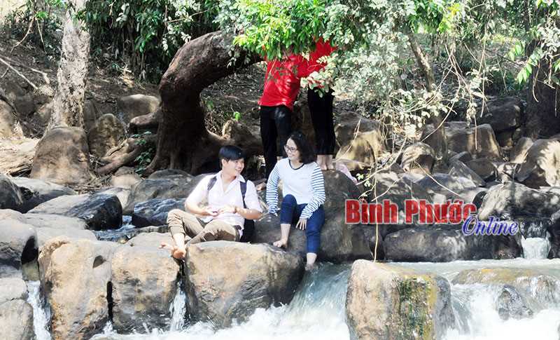 Bình Phước thu hút 7.800 lượt khách du lịch trong dịp tết Đinh Dậu