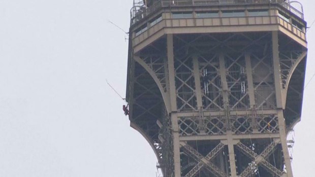 eiffeltowerclimbers21052019092617.jpg